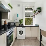 Boutique Apartment - Hyde Park